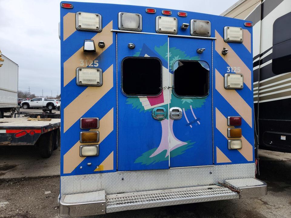 2014 FORD E450 AMBULANCE — Фото 6 из 12