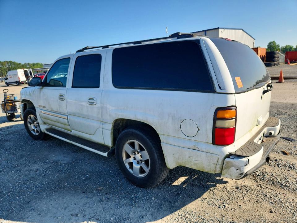 2005 GMC YUKON XL DENALI — Фото 2 из 13