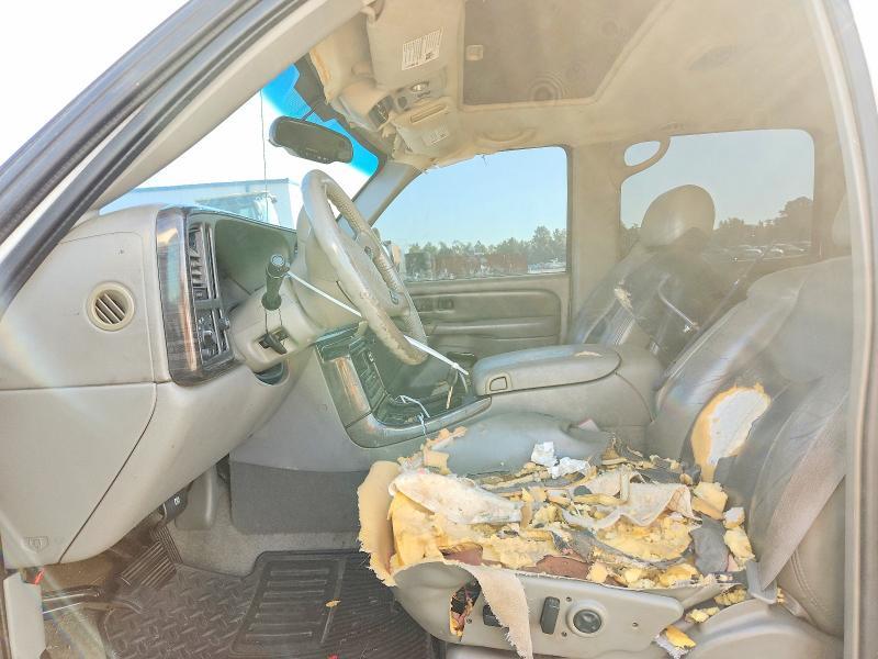 2005 GMC YUKON XL DENALI — Фото 7 из 13