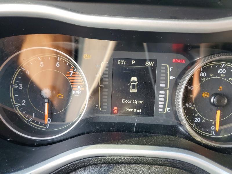 2018 JEEP CHEROKEE LATITUDE PLUS — Фото 9 из 13