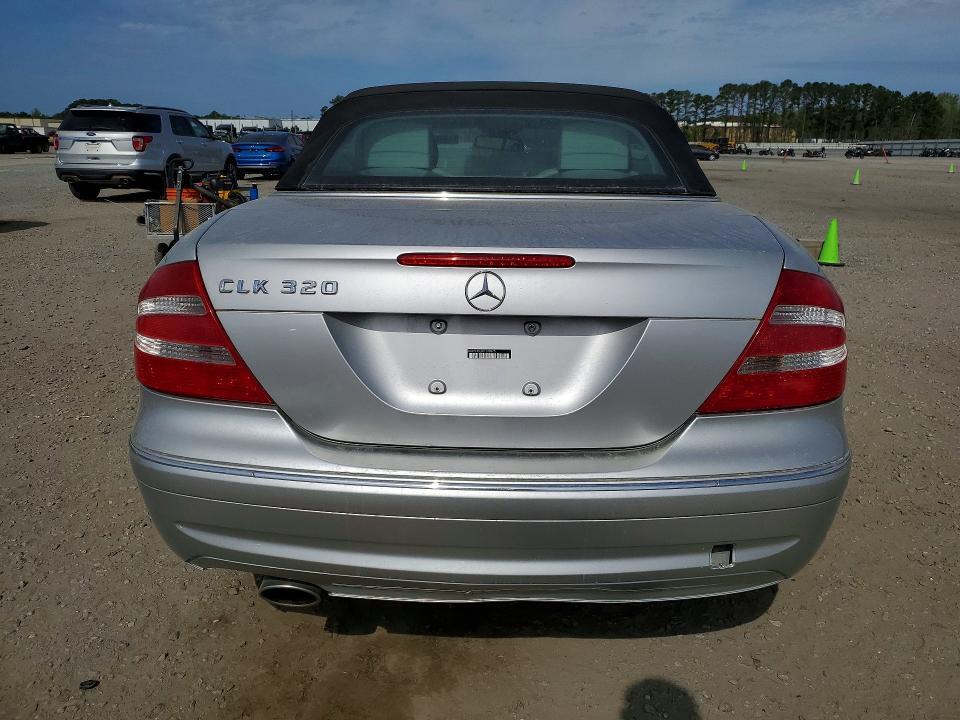 2005 MERCEDES-BENZ CLK 320 — Фото 6 из 12