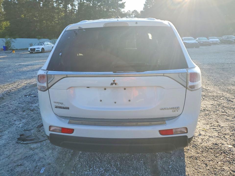 2014 MITSUBISHI OUTLANDER GT — Фото 6 из 13