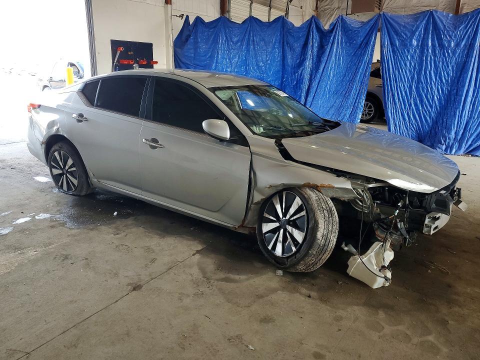 2022 NISSAN ALTIMA SV — Фото 4 из 12