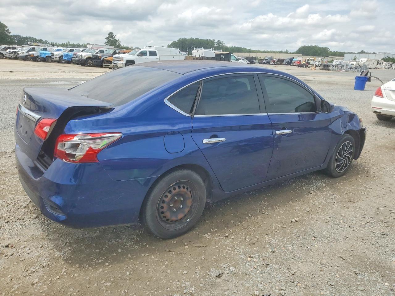 2019 NISSAN SENTRA S — Фото 3 из 12