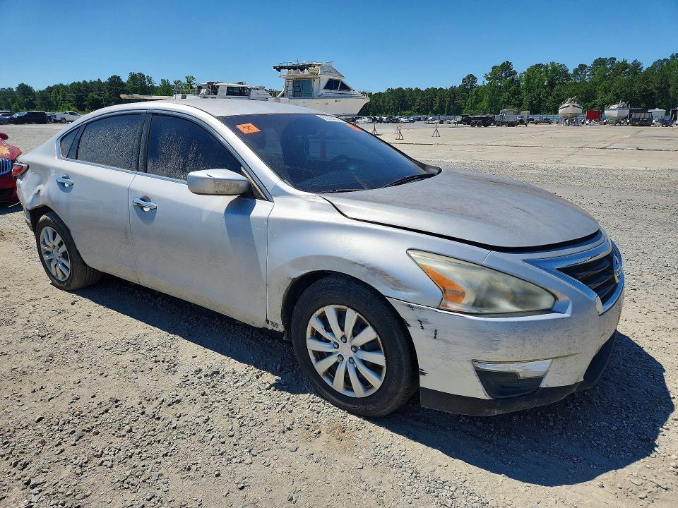 2015 NISSAN ALTIMA 2.5 S — Фото 4 из 13