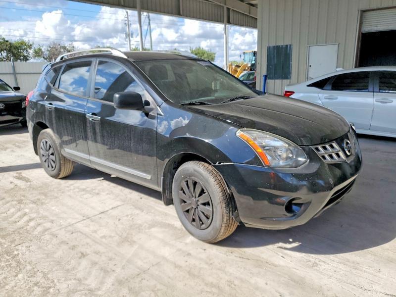 JN8AS5MT2EW618087 2014 NISSAN ROGUE SELECT photo no. 4