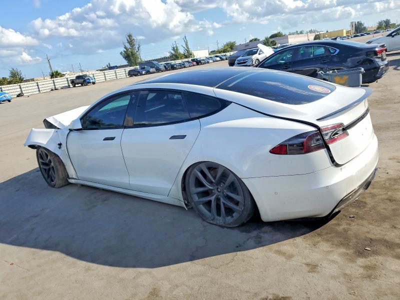 2021 TESLA MODEL S — Фото 2 из 13