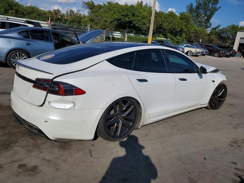 2021 TESLA MODEL S — Фото 3 из 13