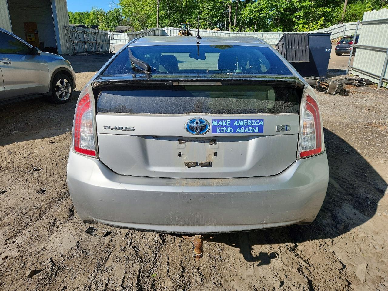 2015 TOYOTA PRIUS TWO — Фото 6 из 12