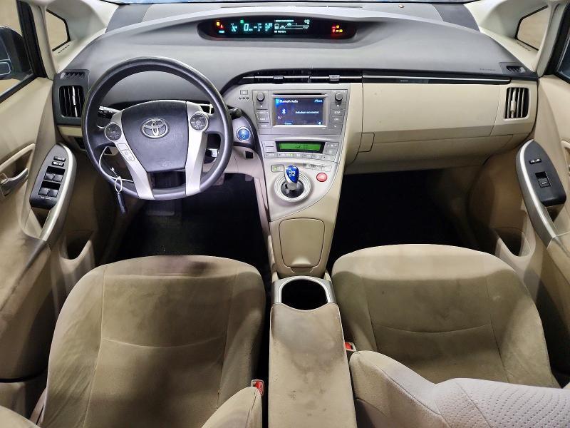 2014 TOYOTA PRIUS TWO — Фото 8 из 12