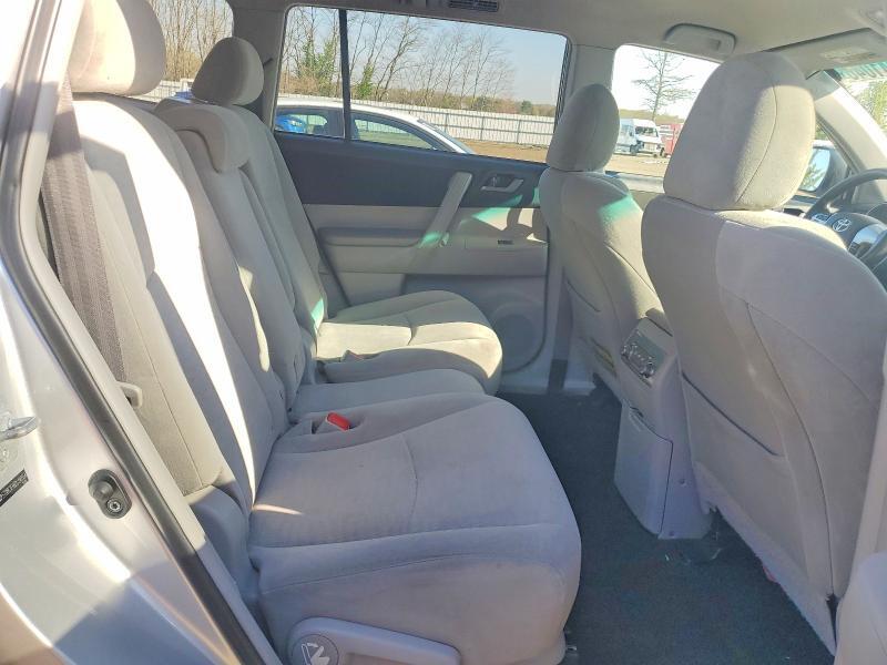 2013 TOYOTA HIGHLANDER PLUS — Фото 11 из 13
