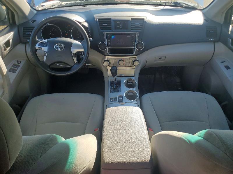 2013 TOYOTA HIGHLANDER PLUS — Фото 8 из 13