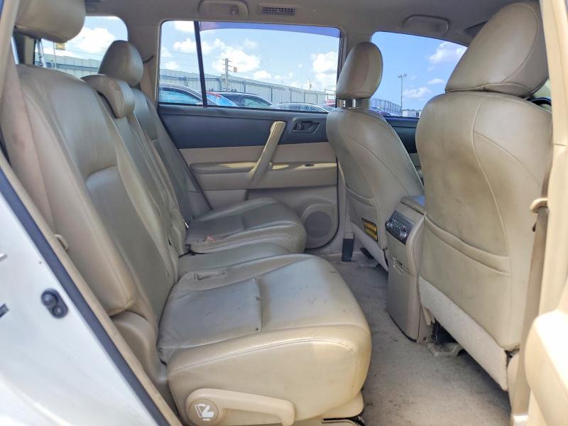 2009 TOYOTA HIGHLANDER BASE — Фото 11 из 13