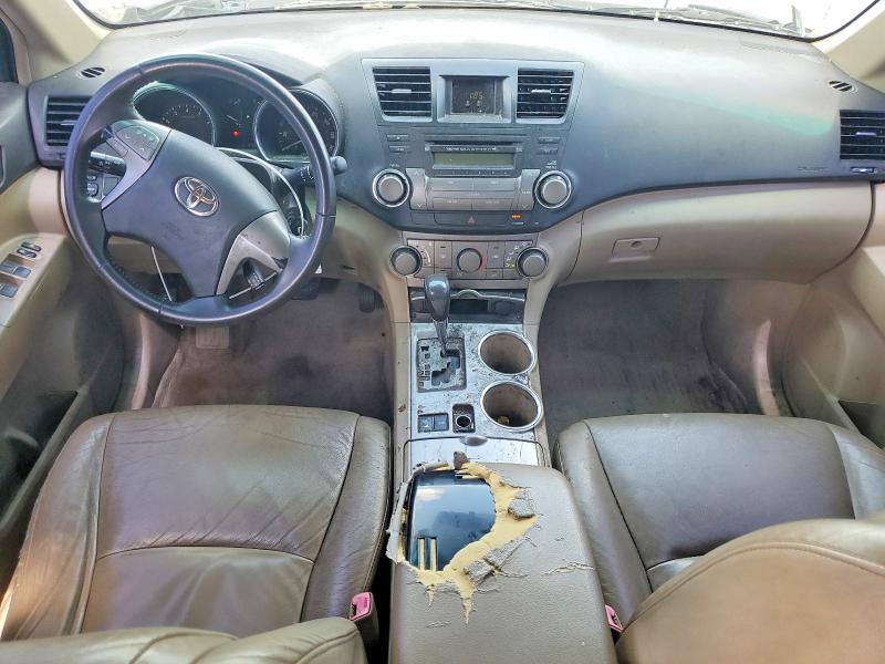 2009 TOYOTA HIGHLANDER BASE — Фото 8 из 13