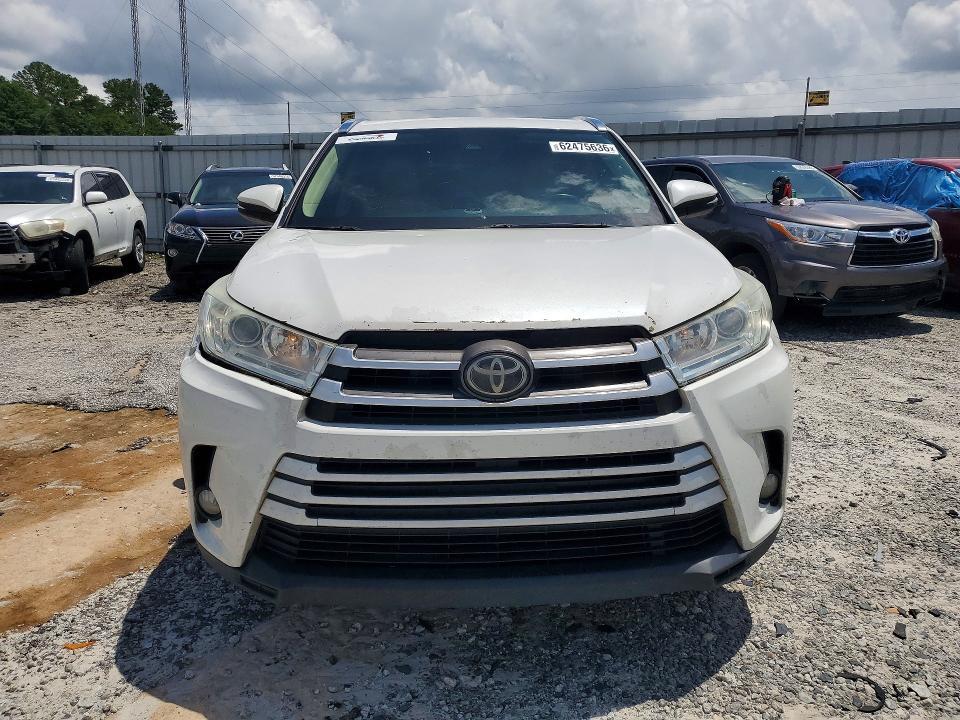 2017 TOYOTA HIGHLANDER XLE — Фото 5 из 13