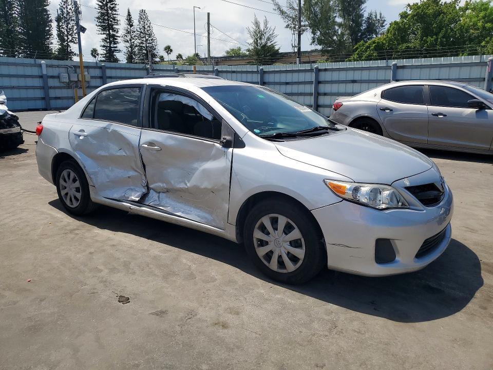 JTDBU4EEXB9158885 2011 TOYOTA COROLLA photo no. 4