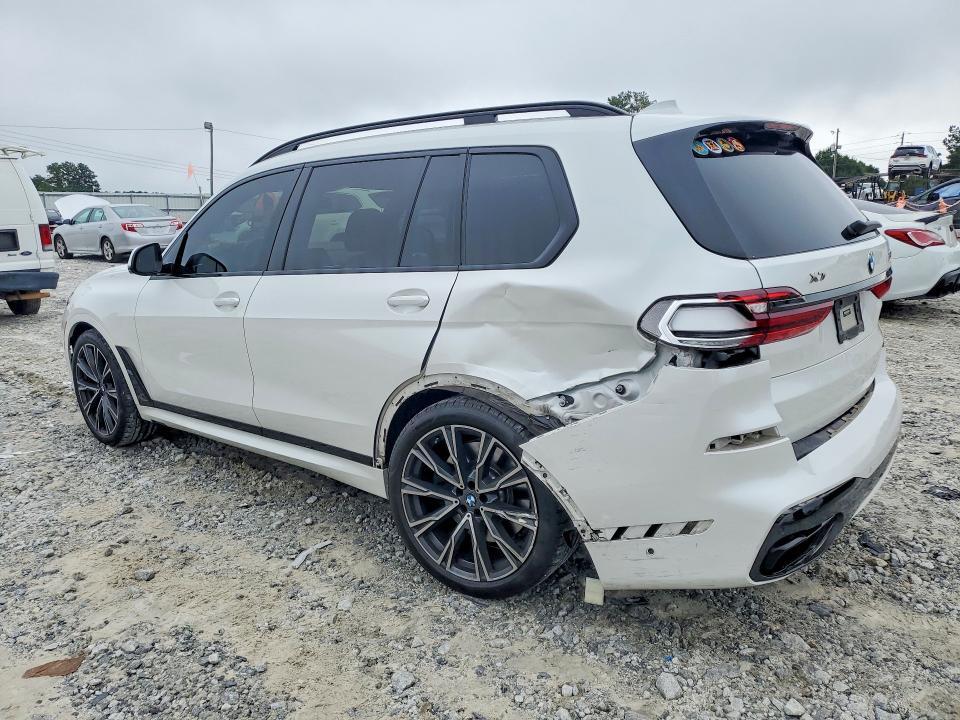 2022 BMW X7 M50I — Фото 2 из 13