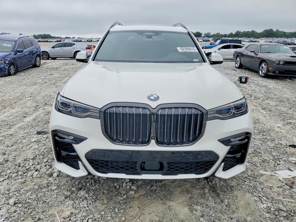 2022 BMW X7 M50I — Фото 5 из 13