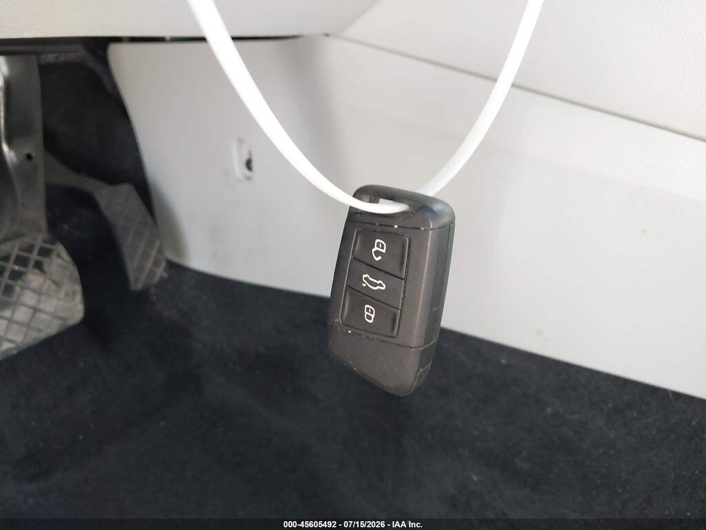 3VWE57BU3KM048752 2019 VOLKSWAGEN JETTA photo no. 11