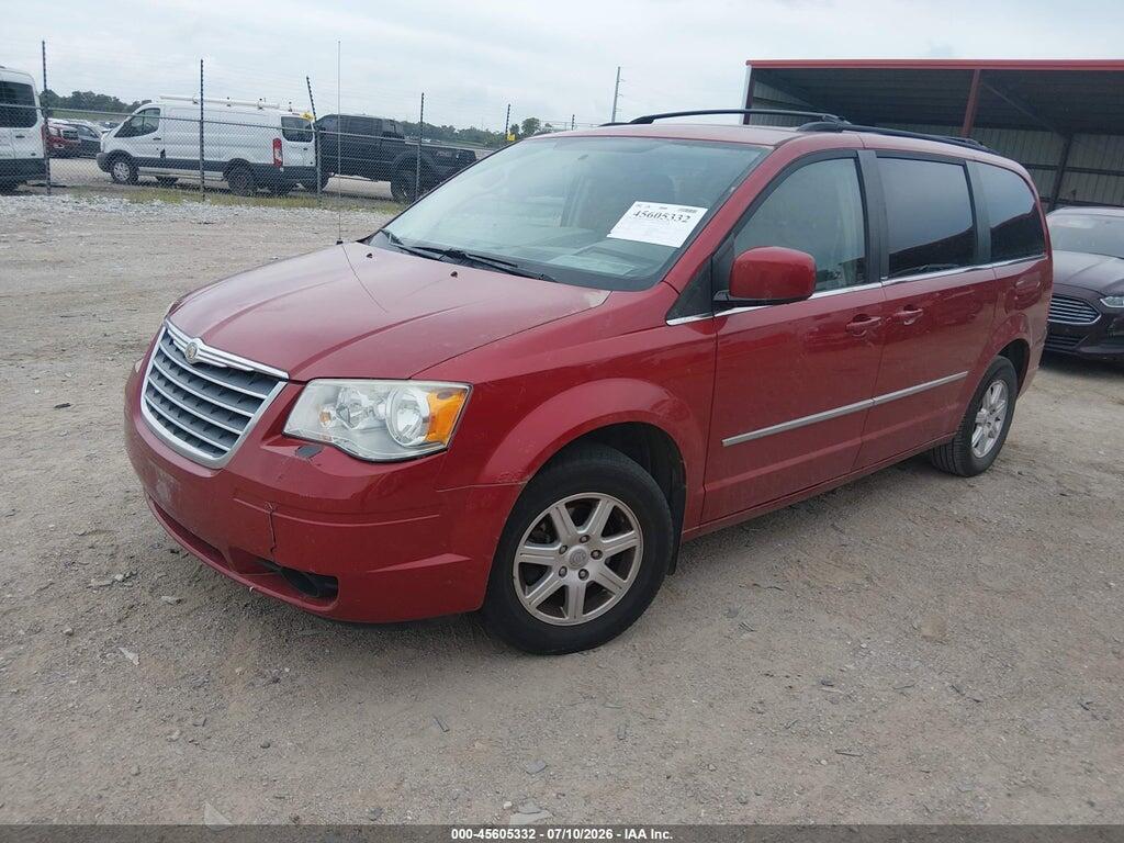 2A4RR5D17AR141162 2010 CHRYSLER TOWN & COUNTRY photo no. 2