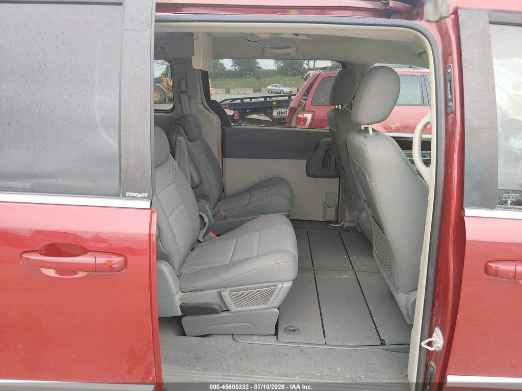 2A4RR5D17AR141162 2010 CHRYSLER TOWN & COUNTRY photo no. 8