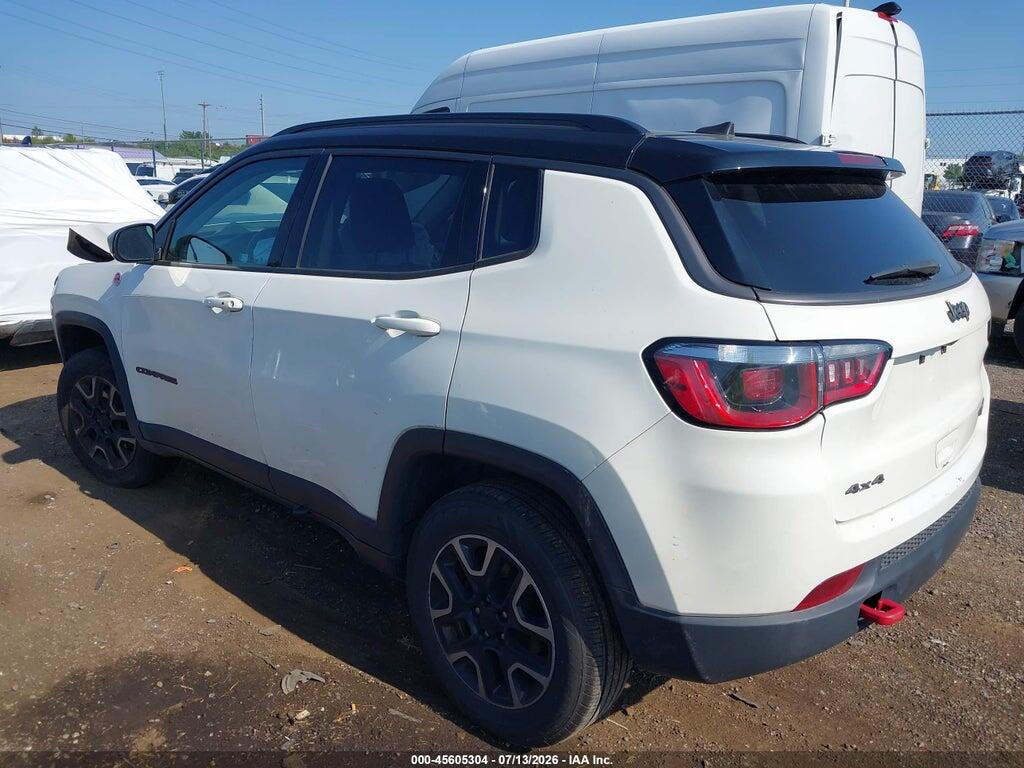 3C4NJDDB7KT671497 2019 JEEP COMPASS photo no. 2