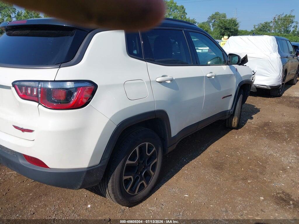 3C4NJDDB7KT671497 2019 JEEP COMPASS photo no. 3