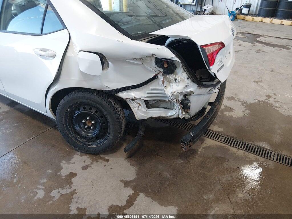 5YFBURHE5HP644676 2017 TOYOTA COROLLA photo no. 6