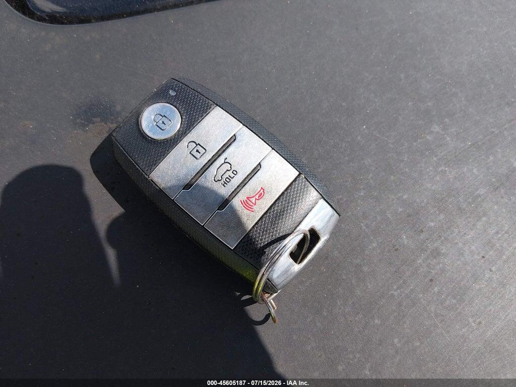 KNDCB3LC8K5265379 2019 KIA NIRO photo no. 11