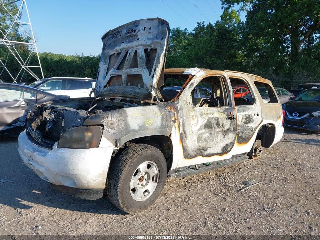 1GNSKAE08DR182234 2013 CHEVROLET TAHOE photo no. 2