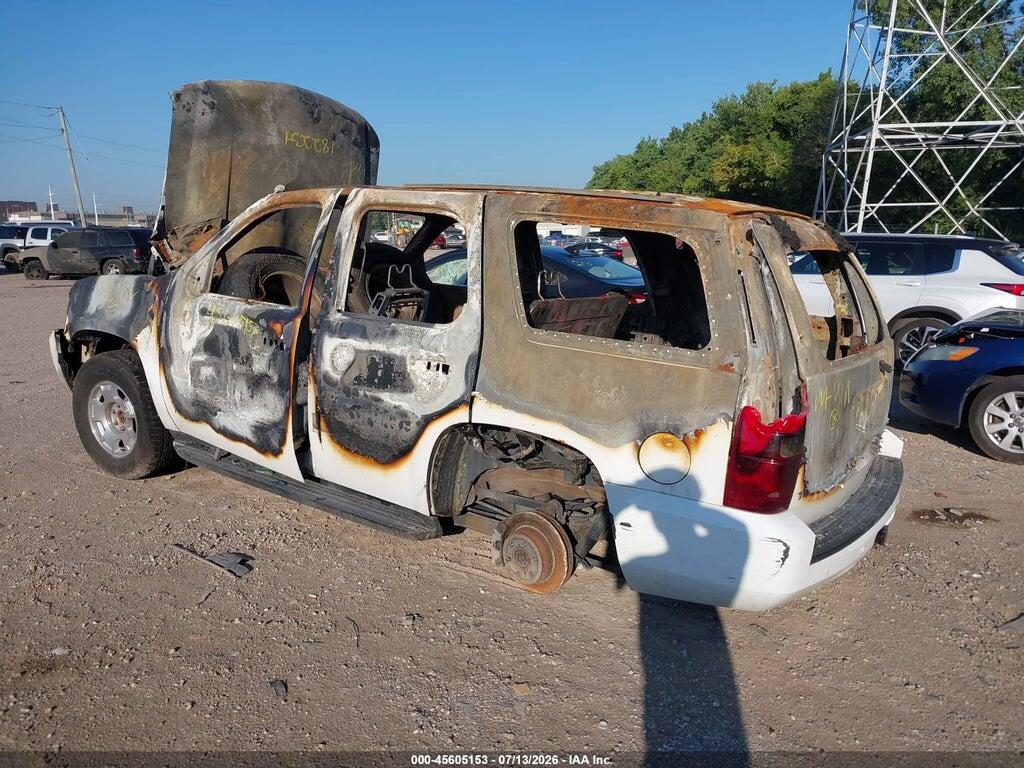 1GNSKAE08DR182234 2013 CHEVROLET TAHOE photo no. 3