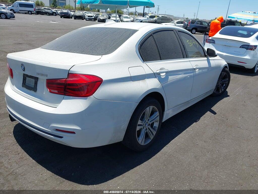 WBA8B9C5XJEE80948 2018 BMW 330I photo no. 4
