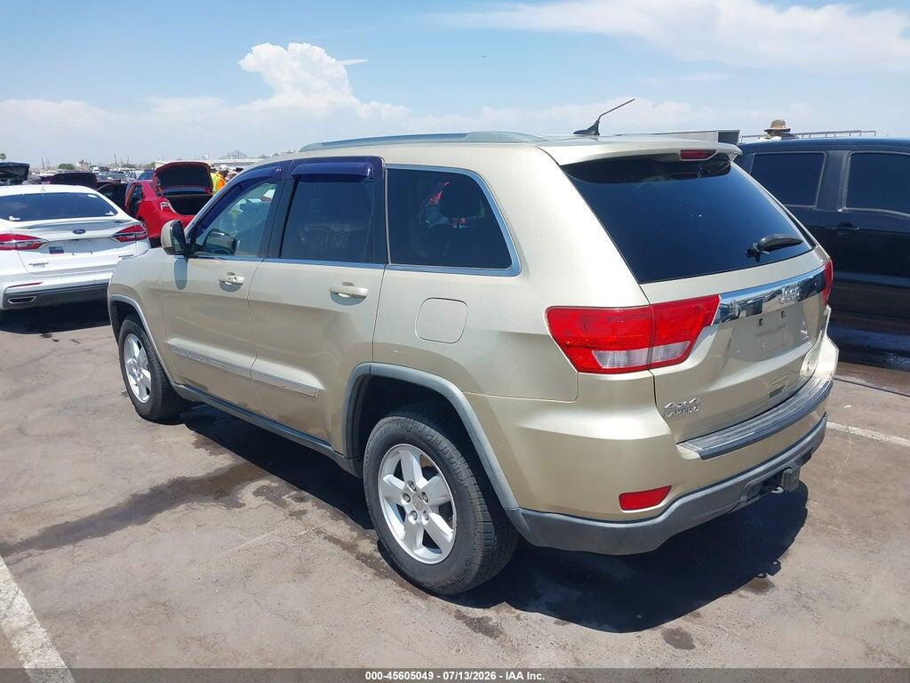 1J4RR4GG0BC577162 2011 JEEP GRAND CHEROKEE photo no. 3