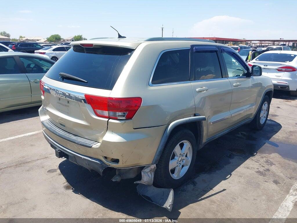 1J4RR4GG0BC577162 2011 JEEP GRAND CHEROKEE photo no. 4