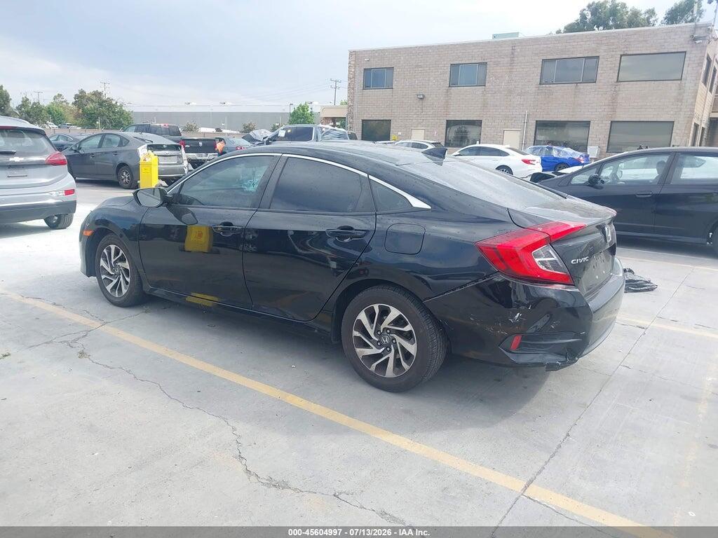 19XFC2F77HE229375 2017 HONDA CIVIC photo no. 3