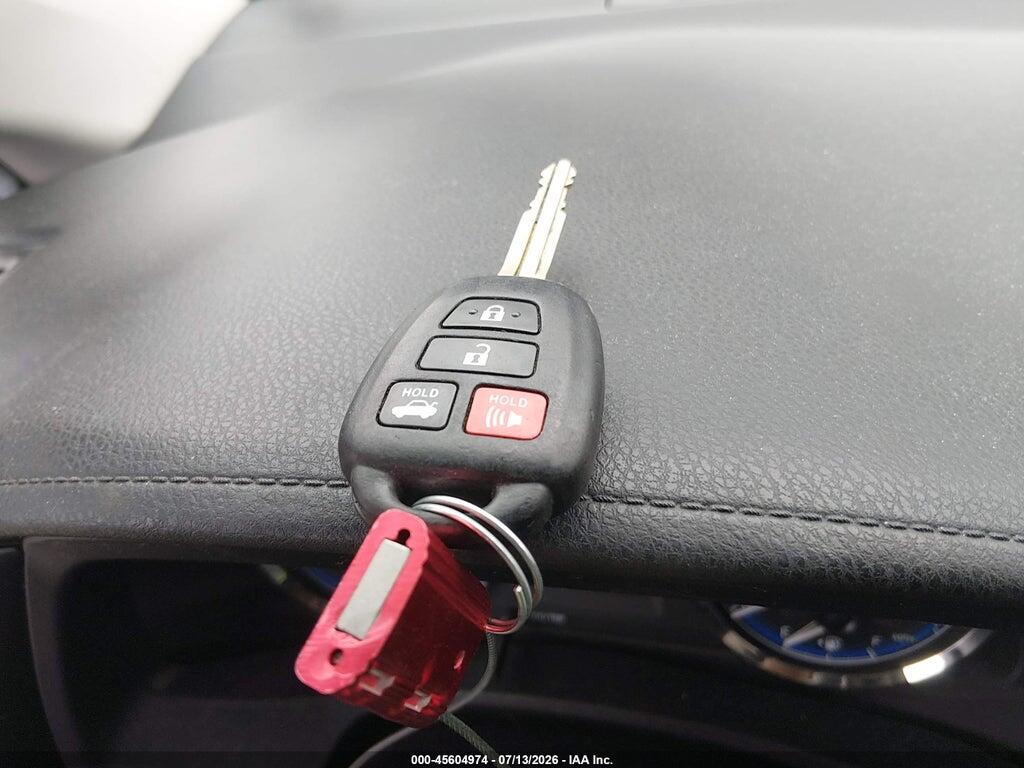 2T1BURHE0KC152175 2019 TOYOTA COROLLA photo no. 11