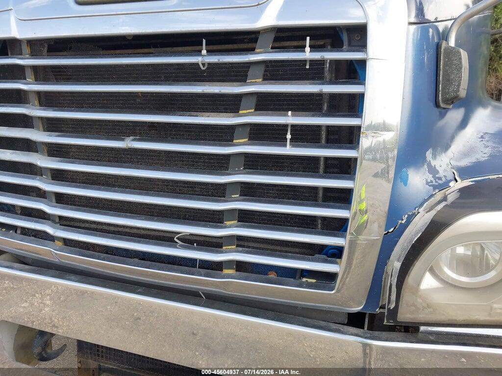 1FUJBBAV67PW77181 2007 FREIGHTLINER CONVENTIONAL photo no. 11