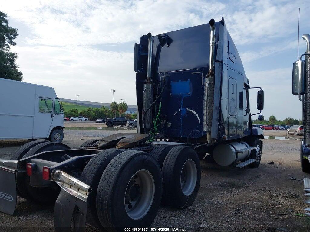 1FUJBBAV67PW77181 2007 FREIGHTLINER CONVENTIONAL photo no. 4