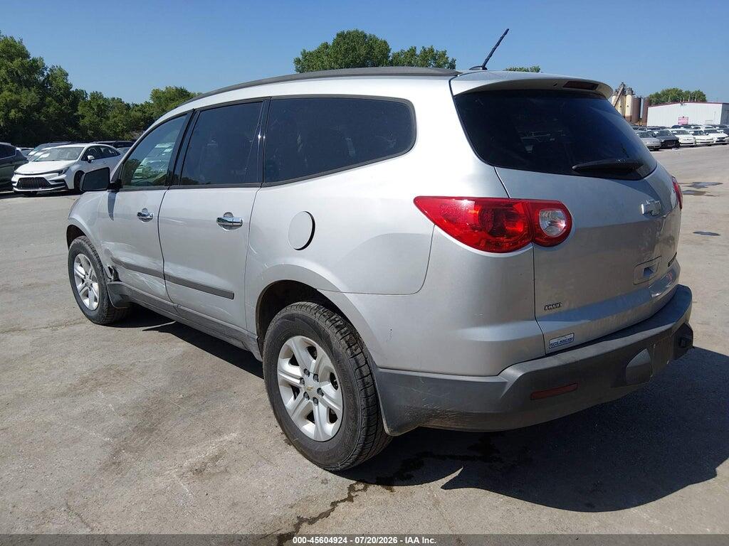 1GNKVFED5BJ282780 2011 CHEVROLET TRAVERSE photo no. 3