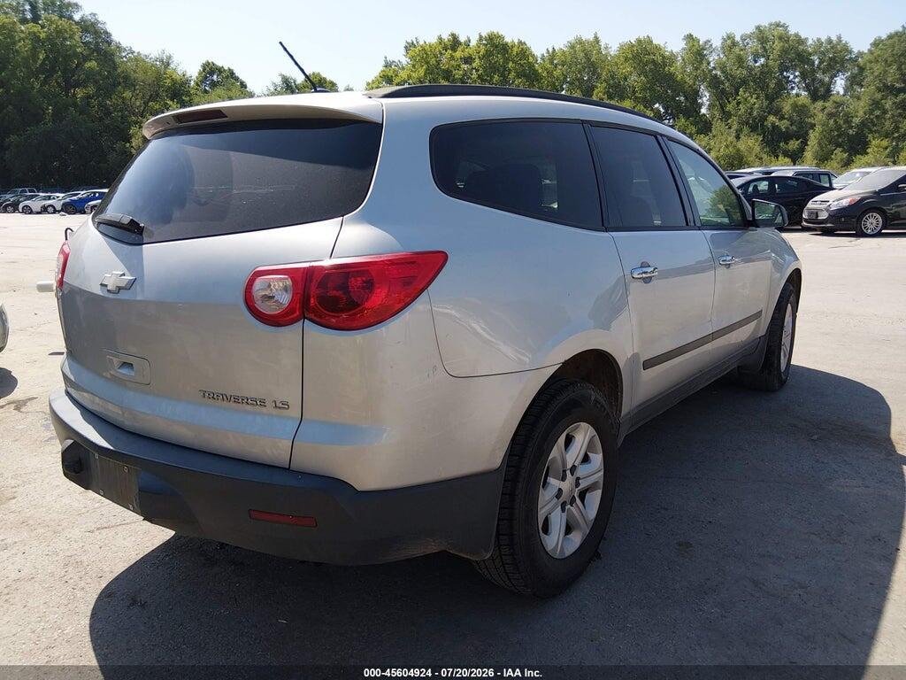 1GNKVFED5BJ282780 2011 CHEVROLET TRAVERSE photo no. 4