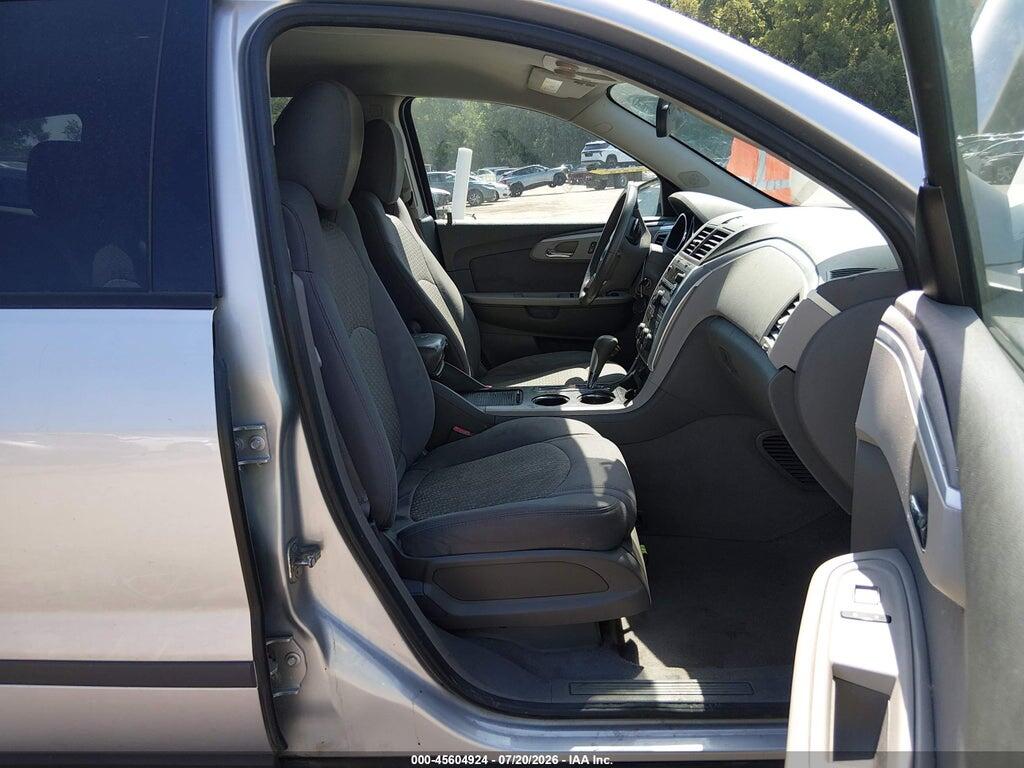 1GNKVFED5BJ282780 2011 CHEVROLET TRAVERSE photo no. 5