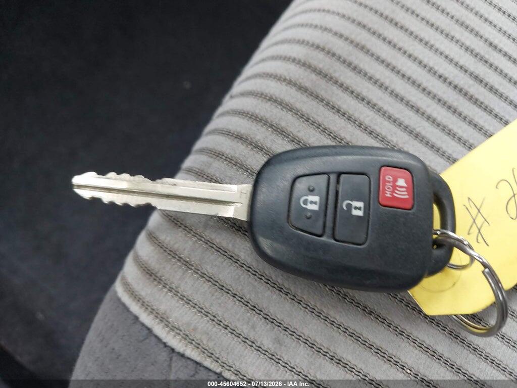 JTMWFREVXFD076232 2015 TOYOTA RAV4 photo no. 11