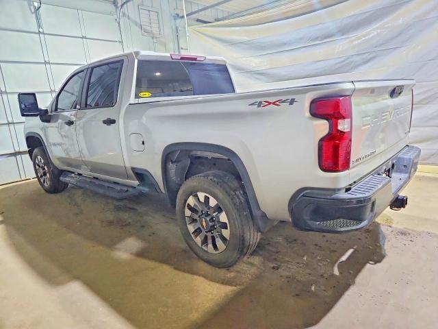 2022 CHEVROLET SILVERADO K2500 CUSTOM — Фото 2 из 12