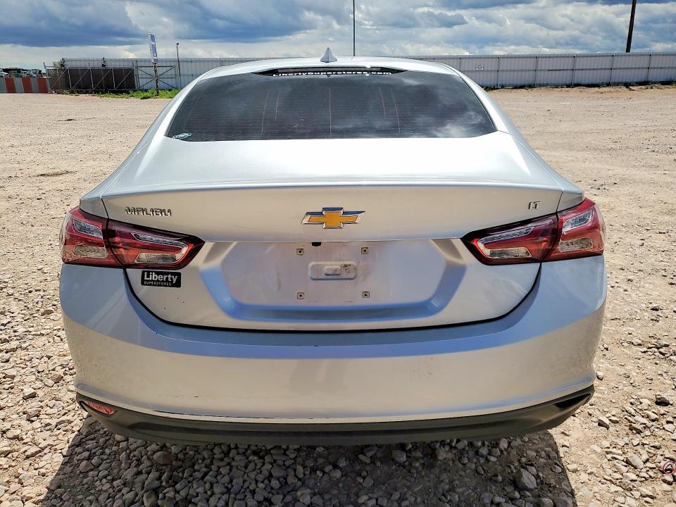 2022 CHEVROLET MALIBU LT — Фото 6 из 13
