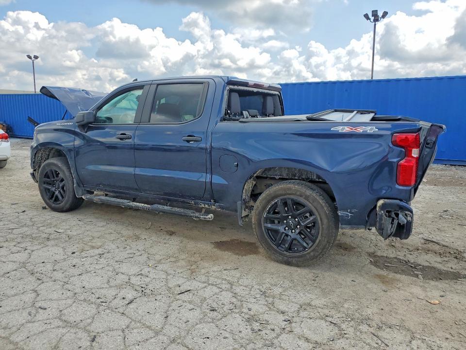 2022 CHEVROLET SILVERADO K1500 CUSTOM — Фото 2 из 13