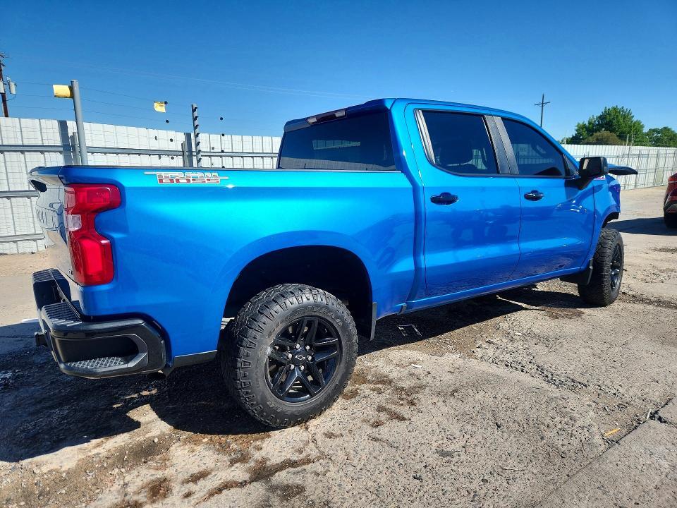 2022 CHEVROLET SILVERADO K1500 LT TRAIL BOSS — Фото 3 из 13
