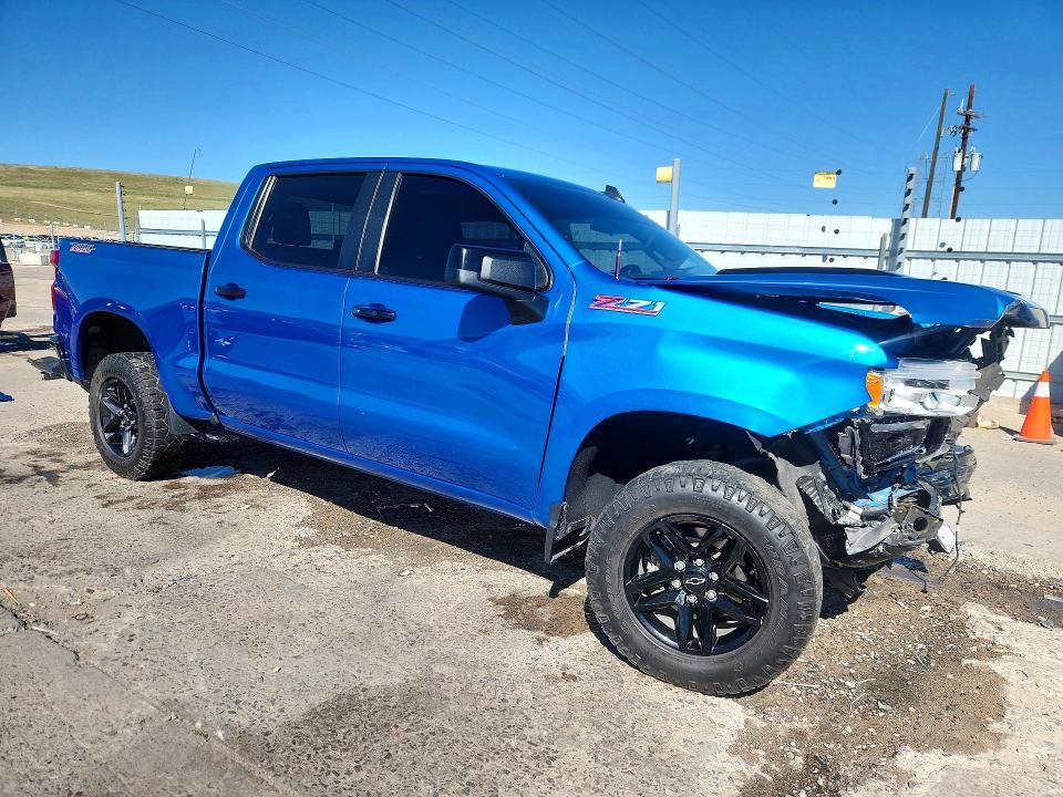 2022 CHEVROLET SILVERADO K1500 LT TRAIL BOSS — Фото 4 из 13