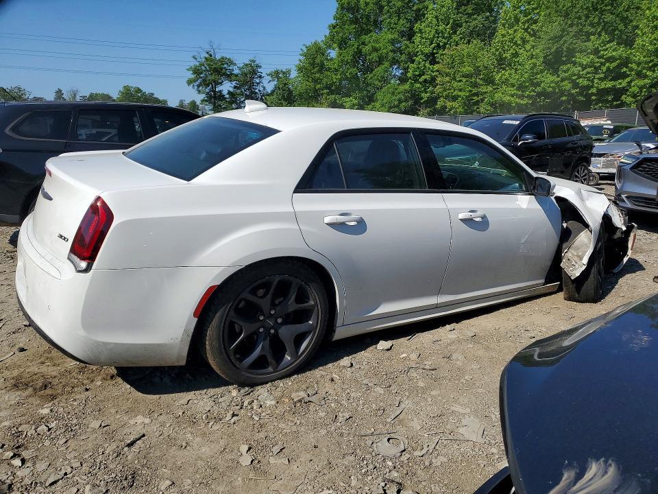 2022 CHRYSLER 300 TOURING L — Фото 3 из 12
