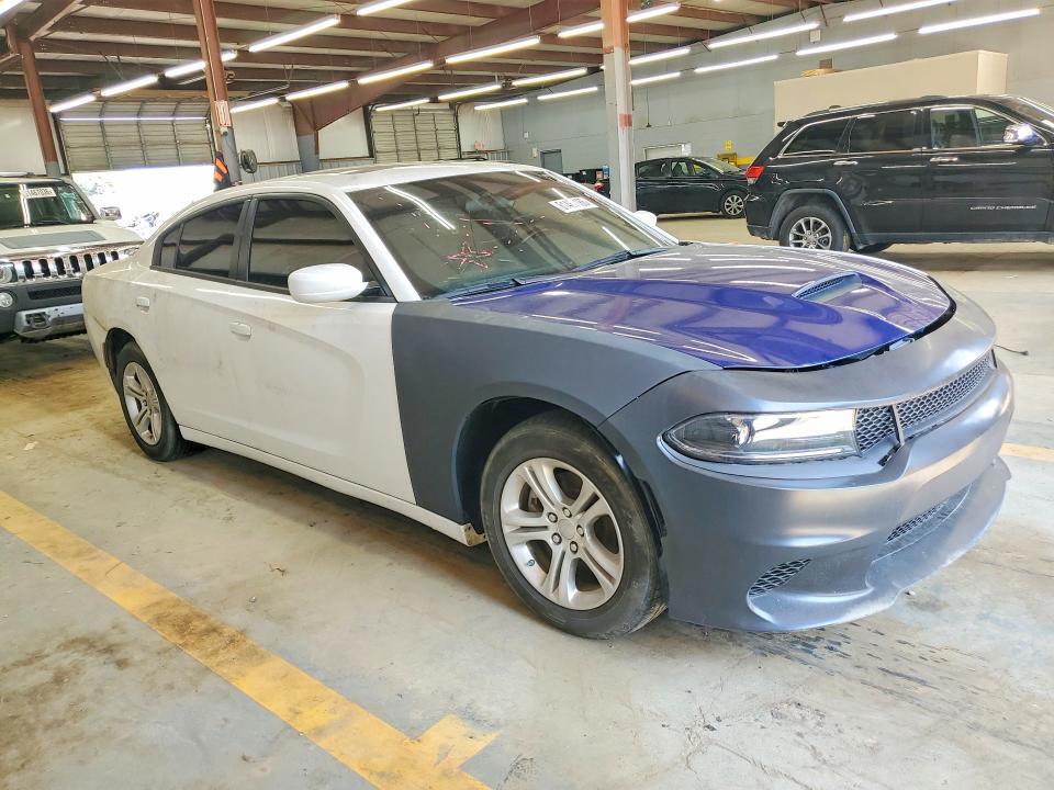 2022 DODGE CHARGER SXT — Фото 4 из 12