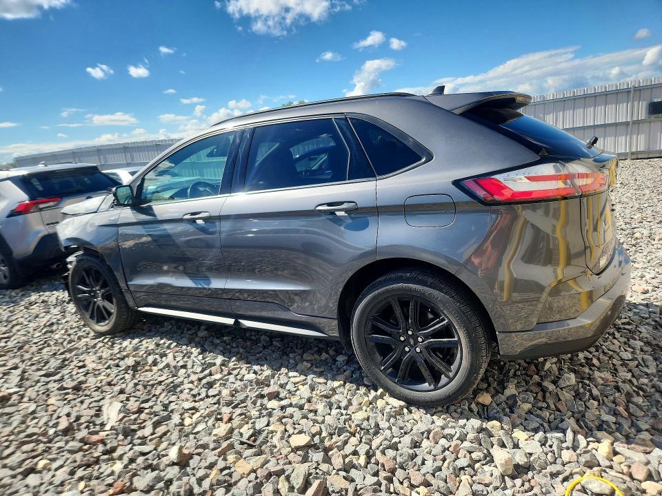 2FMPK4J96NBA59861 2022 FORD EDGE photo no. 2